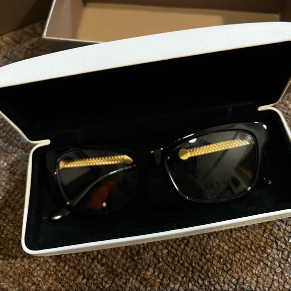 Unisex Versace Eyeglasses (No prescription) - Picture 3 of 8